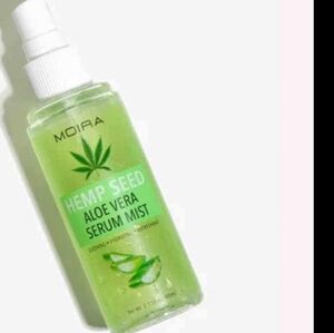 Moi Hemp Seed Aloe Vera Mist in Green